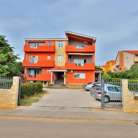 L&L Holiday Apartment ซาดาร์ ห้อง รูปภาพ