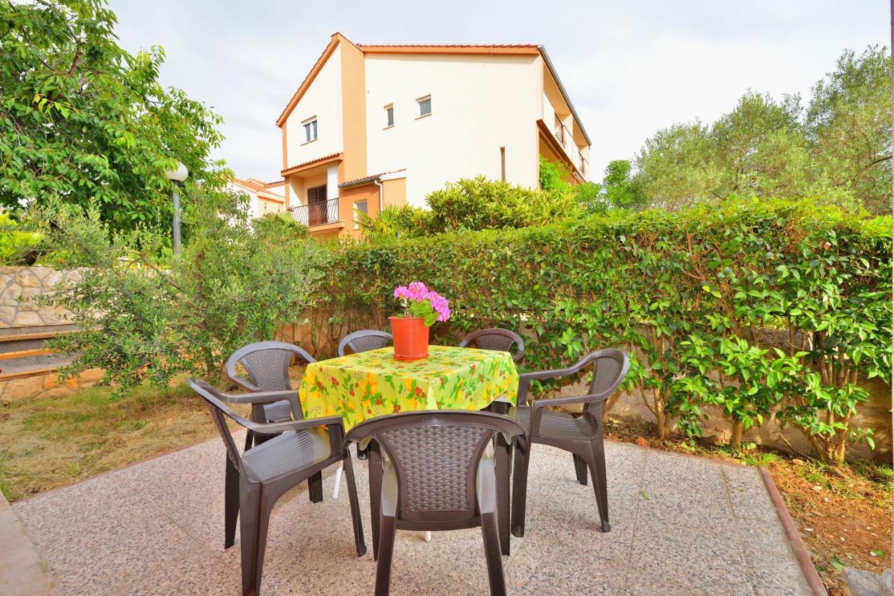 L&L Holiday Apartment ซาดาร์ ภายนอก รูปภาพ