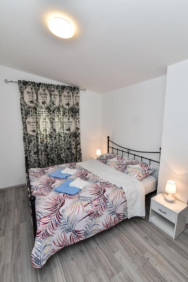L&L Holiday Apartment ซาดาร์ ภายนอก รูปภาพ